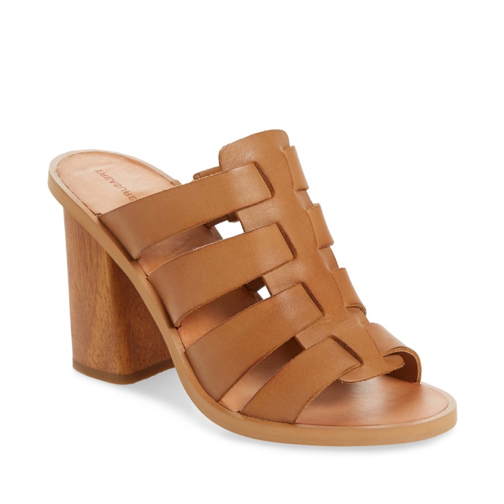EUC! Treasure and Bond slide mule in tan leather